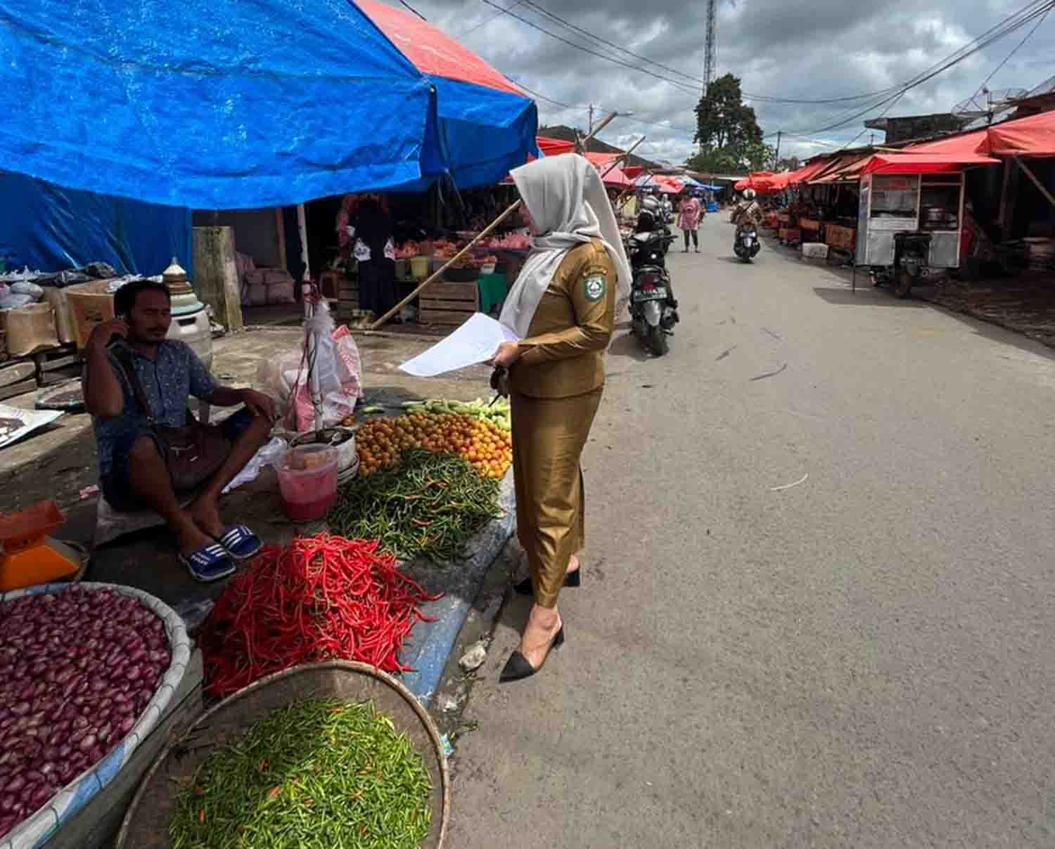 Inflasi, Beras dan Cabai Naik 