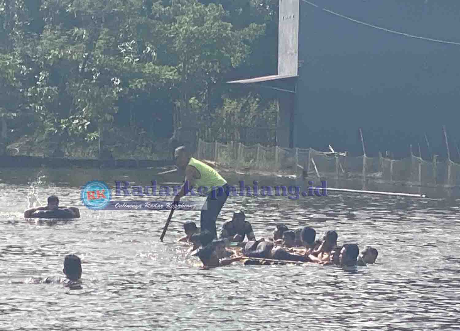 Niatnya Mau Foto-foto, Remaja Talang Karet Tewas Tenggelam di Kolam!