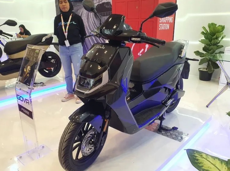 PT Kilats Mobilitas Indonesia Perkenalkan Merek Motor Listrik Gova di IMOS+ 2023