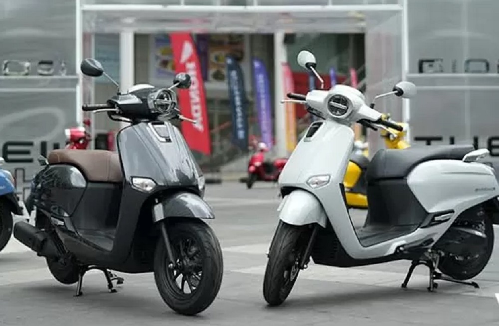 Honda Rilis Skuter Matik Bergaya Retro, Honda Stylo 160 Siap Bersaing dengan Yamaha Grand Filano