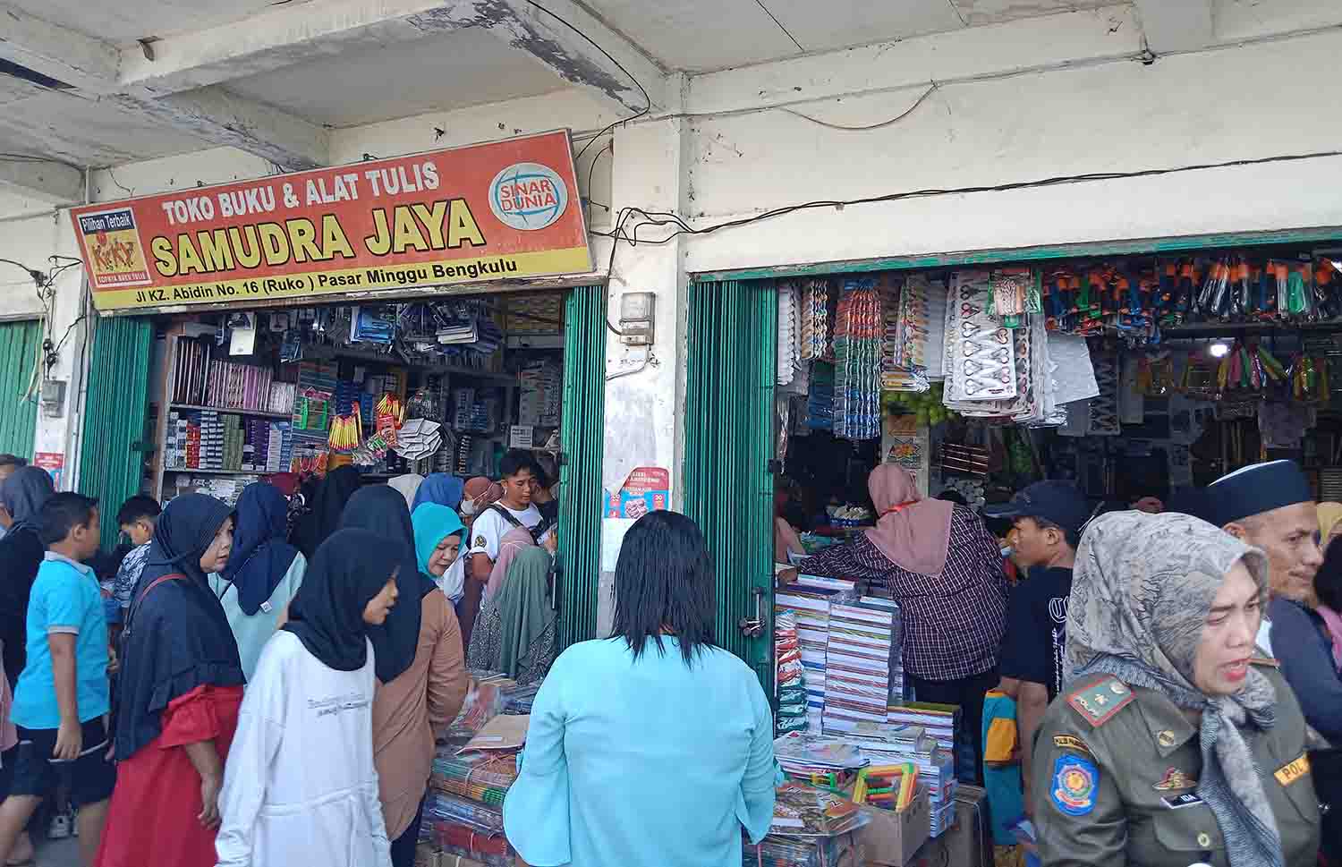 Penjualan Perlengkapan Sekolah Naik 2 Kali Lipat