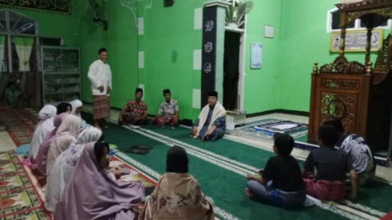 KUA Tebat Karai Gandeng Risma Masjid Isi Ramadhan dengan Tadarus Al-qur'an