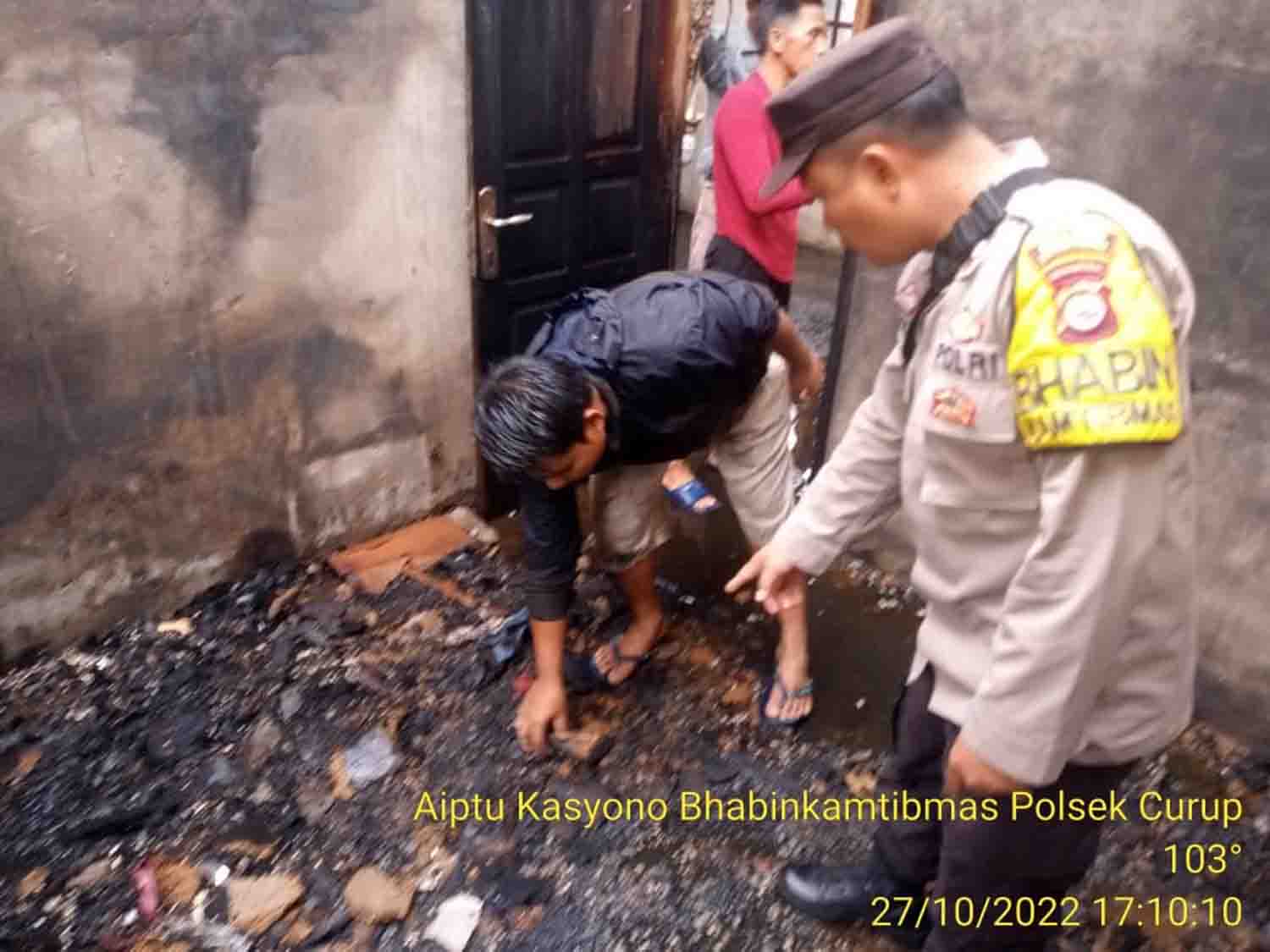 Ribut dengan Istri, Suami Nekat Bakar Rumah Sendiri