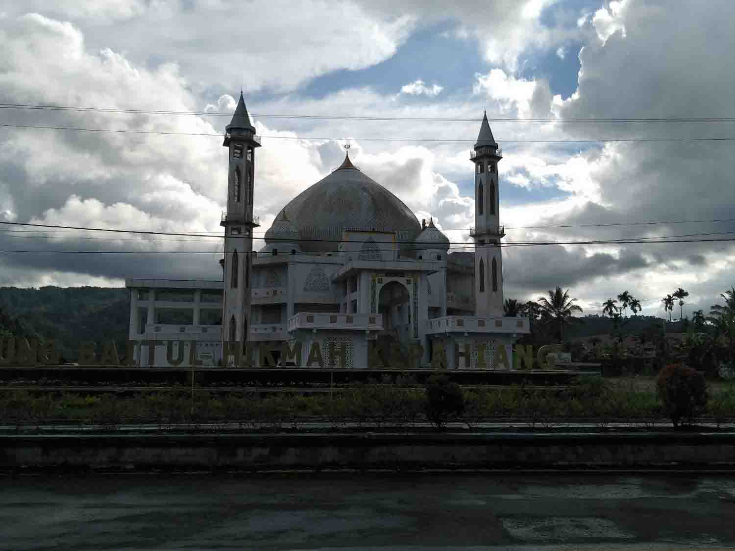 Gunakan Infaq, Pembangunan Masjid Agung Dilanjutkan 