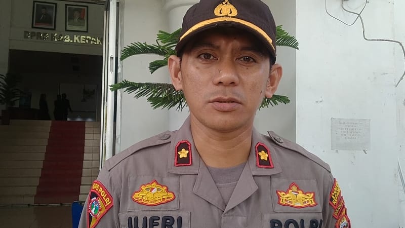  Polisi Ini Tantang Media dan OPD Main Futsal Pakai Daster