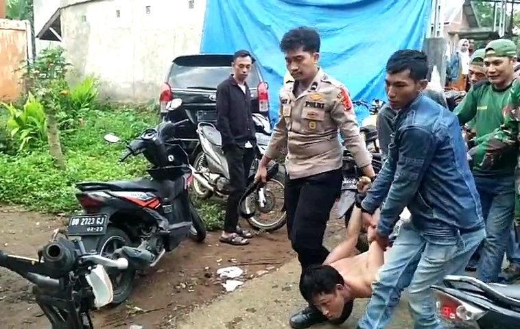 Berinisial JU, Begini Pengakuan Pria Misterius yang Ditangkap Polisi Karena Ngamuk di TPS Padang Lekat!