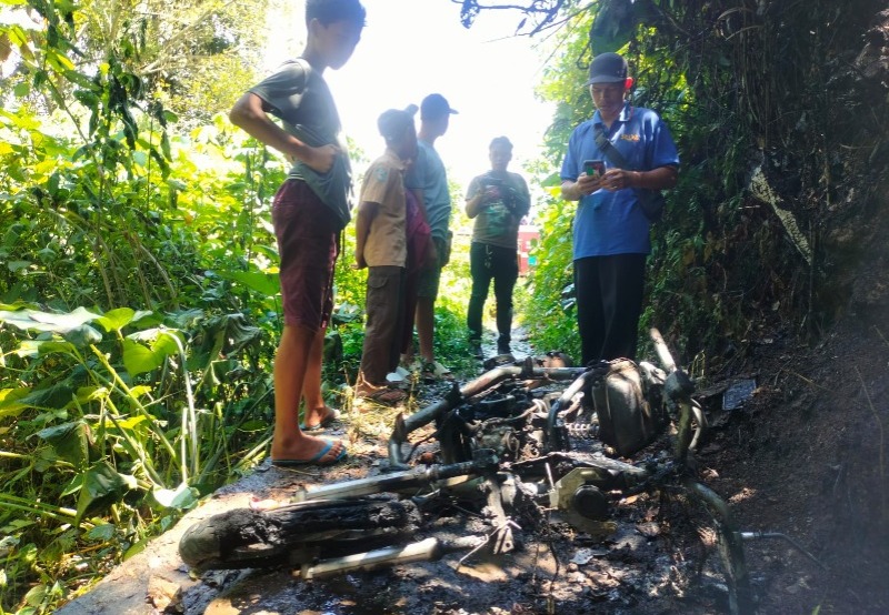 Lagi Ditunggangi Sepeda Motor Pelajar SMKN 4 Kepahiang Mendadak Meledak!