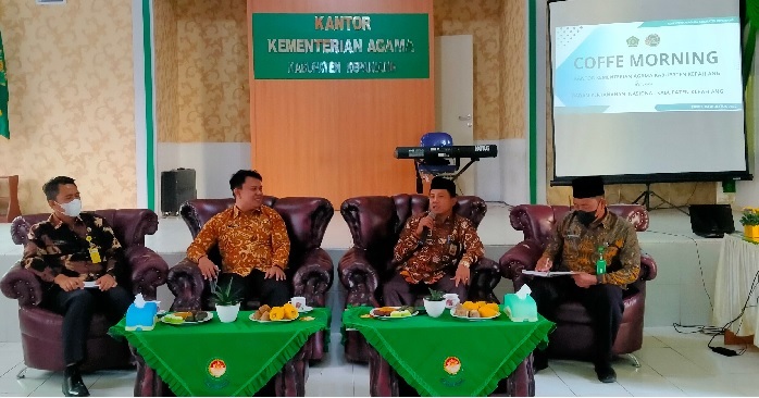 Ingin Menjadi Lembaga yang Terbaik 