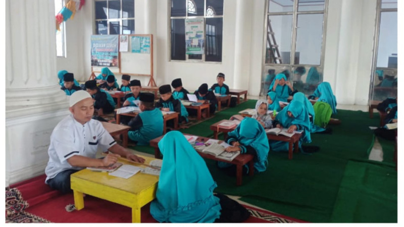 Ajarkan Pendidikan Keagamaan Sejak Dini, KUA Laksanakan Didikan Subuh