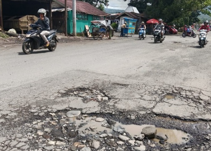 Langganan Banjir, Jalan Abu Hanifah Batal Diperbaiki Tahun Ini