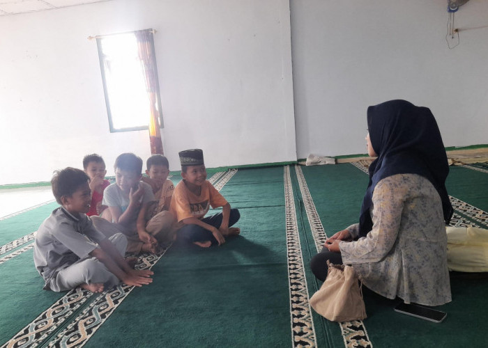 Program Ashar Mengaji, Penyuluh KUA Bina Anak-Anak Hingga Remaja Baca Tulis Al-Qur'an
