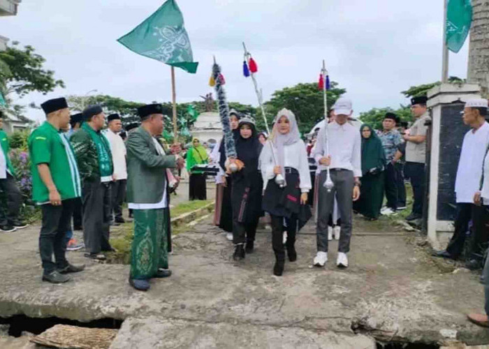 KBNU Gelar Pawai Ta'aruf