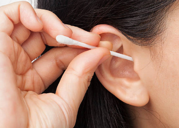 Cara Aman Membersihkan Telinga, Hindari Risiko Cedera dan Dampak Serius pada Pendengaran