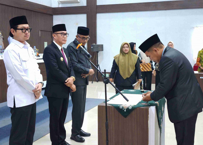 Bupati Kepahiang Lantik Sekda dan Jajaran Bapperida, Tekankan Percepatan Inovasi Daerah