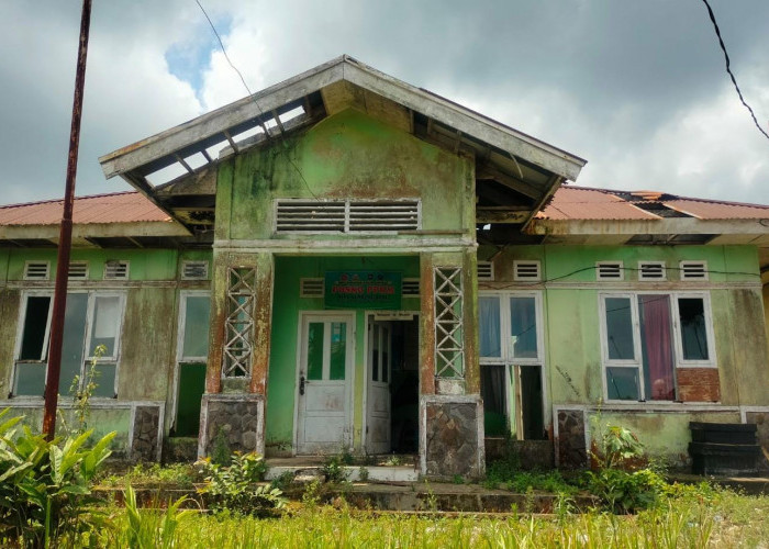 Polindes Bandung Baru Jadi 'Rumah Hantu'