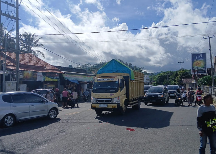 Tabrakan di Simpang Kutorejo, Warga Curup Tidak Sadarkan Diri!