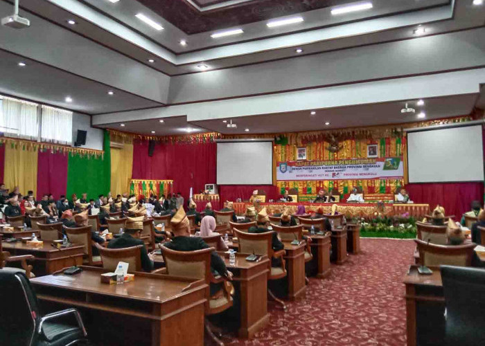 Paripurna HUT Provinsi Bengkulu Ke-54, Dewan Ingatkan Gubernur