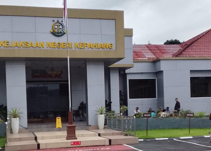 Keterangan Bando Amin dan Anak Kandungnya Dibawa ke Persidangan dalam Perkara Lahan GOR!