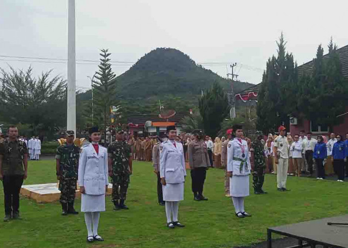 Paskibra Kabupaten dan Nasional Diganjar Jalan-jalan ke Singapura