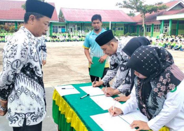 Cegah Korupsi di Lingkungan Sekolah, MTsN 2 Kepahiang Teken Fakta Integritas