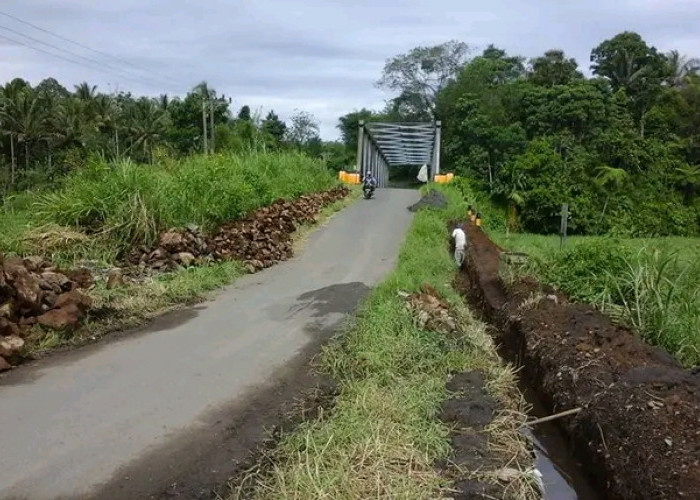 Diduga Selingkuh, Warga Tanjung Alam Desak Kades Turun Tahta!