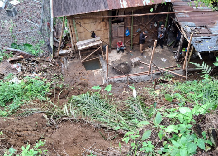 Dapur Rumah Warga Dusun Kepahiang Luluh Lantak Dihantam Longsor, BPBD: Rata dengan Tanah!