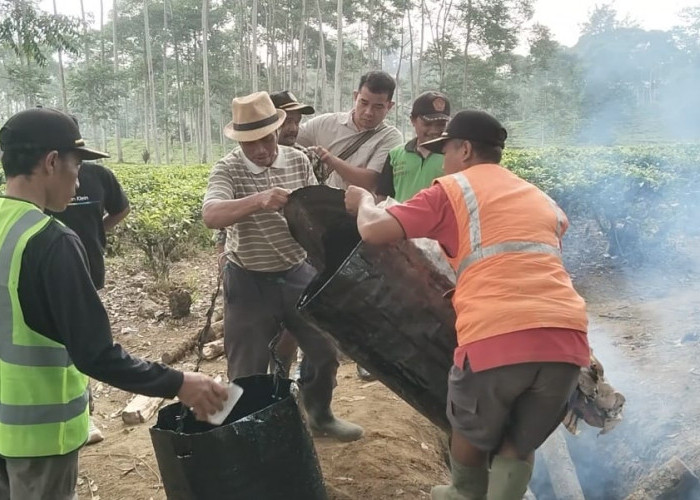 Warga Kabawetan Patungan Rp15 Juta Tampal Jalan Rusak, Begini Respon Bupati Kepahiang Zurdi Nata