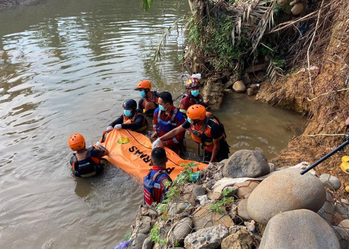 Pemancing Hilang di Anak Sungai Padang Kemiling Ditemukan Meninggal Dunia