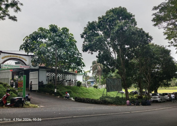 Kantor Kejaksaan Kepahiang Dipenuhi Masa, Ada Apa?