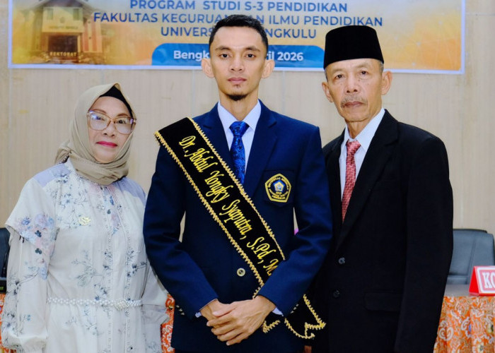 Jejak Guru Muda Kepahiang Raih Gelar Doktor di Usia 32 Tahun