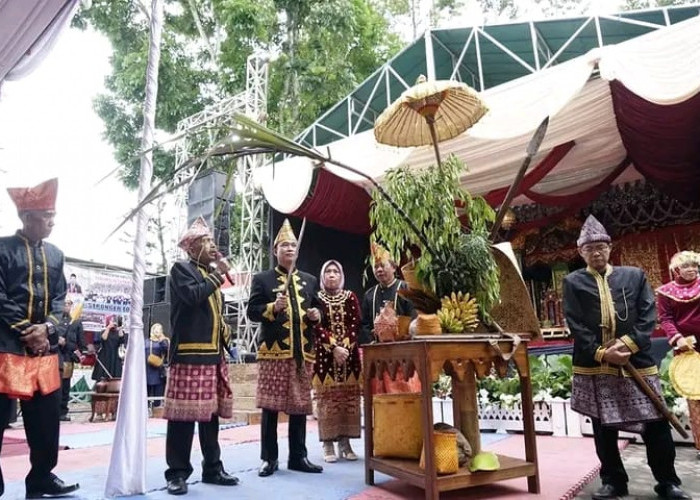Dibuka Wakil Bupati, Pemkab Kepahiang Jadikan Festival Umbung Kutei Sebagai Agenda Rutin Tahunan