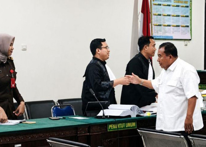 Mantan Bupati Kepahiang, Bando Amin Kembalikan Lahan GOR Seluas 5000 Meter Persegi