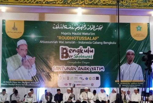 Bengkulu Berselawat, Santuni Anak Yatim