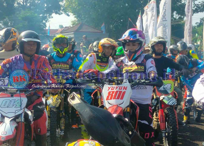 Bak Mutiara di Dalam Lumpur, Rider Cantik Asal Kesambe Baru Ramaikan Event Trail HUT Rejang Lebong