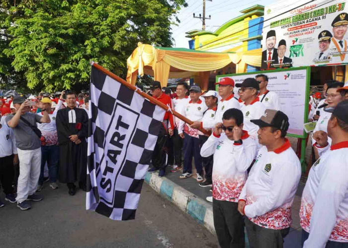 Jalan Santai Lintas Agama Tutup HAB ke-77