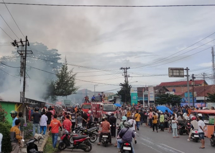 Membumihanguskan 6 Warung, Pedagang Korban Kebakaran Hebat di Pasar Kepahiang Merugi Ratusan Juta Rupiah