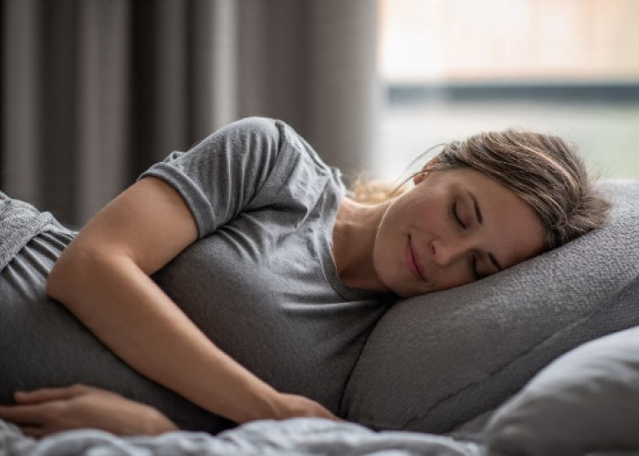 Kenapa Ibu Hamil Sering Kebangun Tengah Malam? Ini Penyebab dan Cara Biar Tidur Lebih Nyenyak 