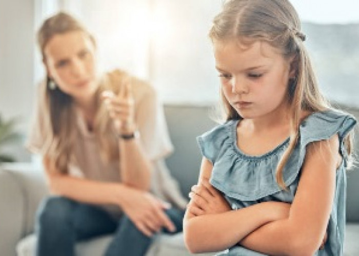 Mom Harus Tau, Memberikan Pelajaran Berlebihan Bisa Berdampak Buruk Terhadap Kebahagiaan Anak
