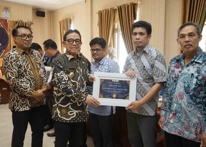 Bersama Instansi Vertikal dan Perbankan, 9 OPD Pemkab Kepahiang Raih Penghargaan TPKAD Award OJK
