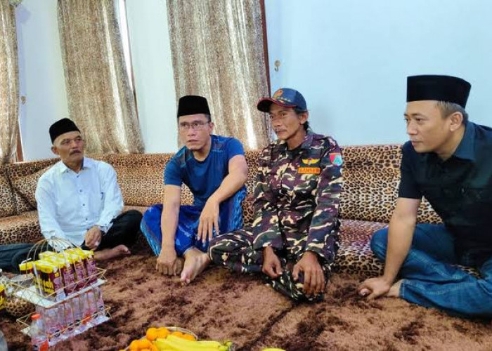 Pedagang Es Teh Viral Terima Tawaran Umroh Gus Miftah, Netizen Curiga Ada Intimidasi