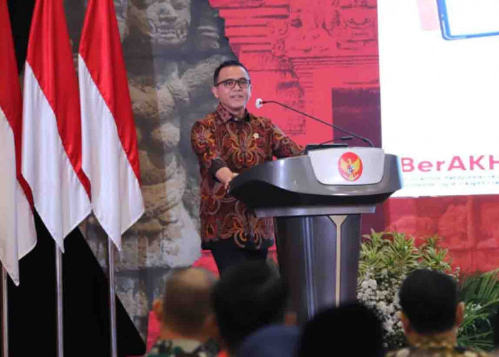 Diskusi Bersama Presiden Jokowi Terkait Penghapusan Tenaga Honorer, MenPANRB: Menguntungkan Tenaga Honorer!