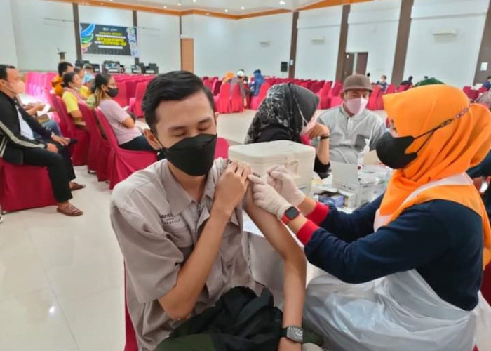 Vaksinasi Lengkap Kabupaten Benteng Tertinggi