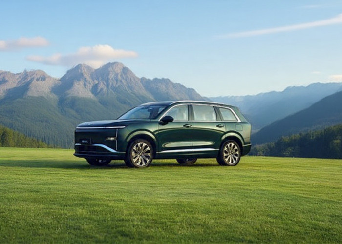 Wuling Memperkenalkan SUV PHEV Tiga Baris, Mampu Melaju 260 Km Tanpa Menggunakan Bensin