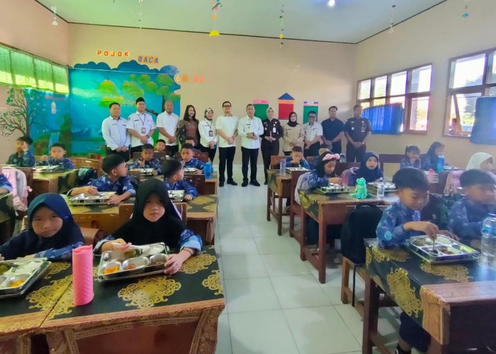 Launching Program MBG, Bupati Kepahiang Tekankan Pentingnya Gizi Seimbang