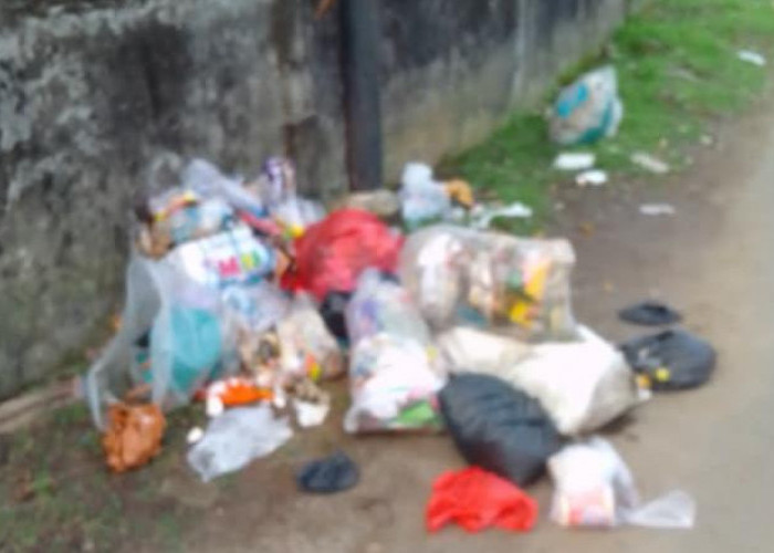 Warga Masih Tak Taat Kebersihan, Gg MTsN 2 Kepahiang Jadi Tempat Pembuangan Sampah