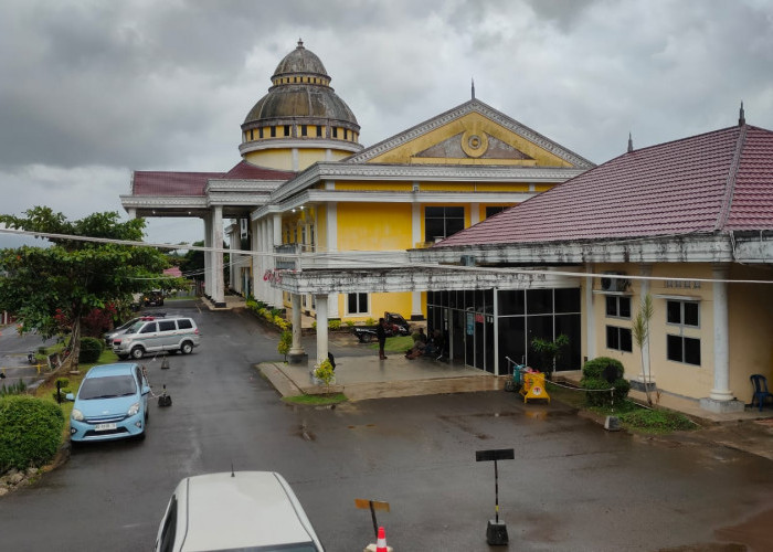 Siswi Madrasah Aliyah Nekat Tenggak Racun Serangga