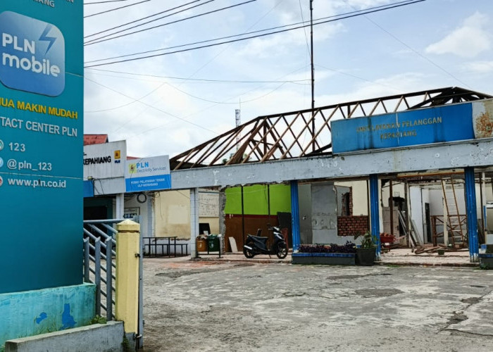 Masih Banyak Kabel Listrik Tak Punya Tiang, Begini Kata PLN PLN ULP Kepahiang
