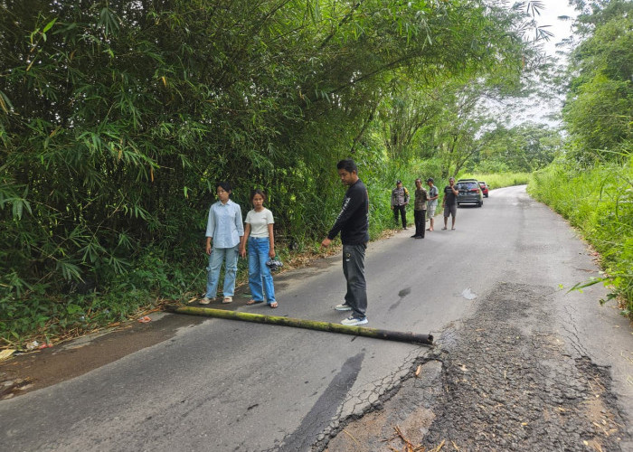 BREAKING NEWS: Pelajar Jadi Korban Penodongan di Bermani Ilir, Pelaku Gunakan Parang dan Rampas Motor