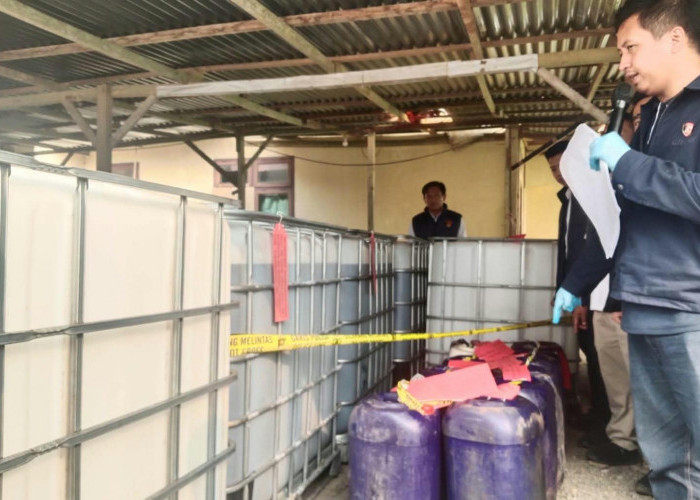 Sulap Solar Eceran Jadi 5,3 Ton, Begini Modus Tersangka Timbun BBM di Kepahiang