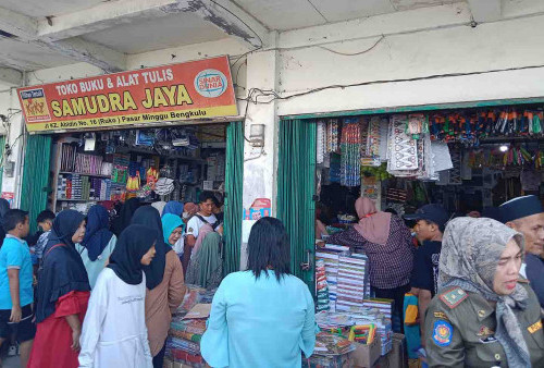 Penjualan Perlengkapan Sekolah Naik 2 Kali Lipat